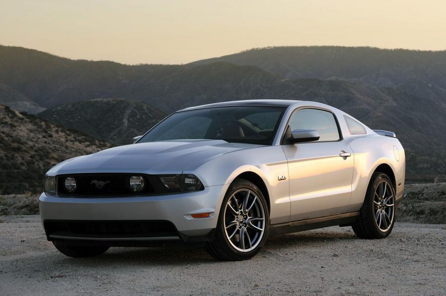  Ford Mustang GT 2011 года  (фото 85 из 90)